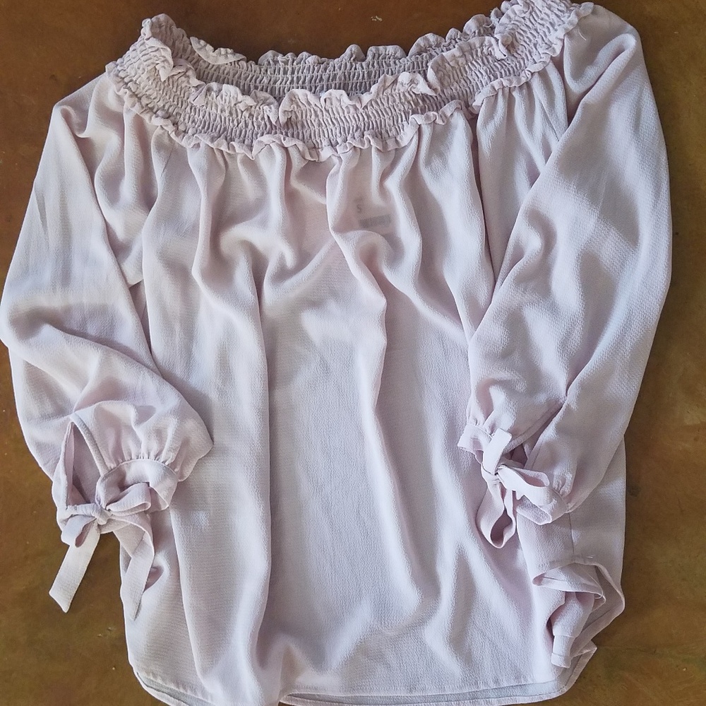 Of the shoulder top